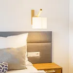 Apartment Aquamarina Prima Deluxe With Sea View By Renters