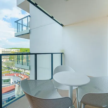 Aquamarina Prima Deluxe With Sea View By Renters Miedzyzdroje