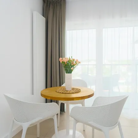 Διαμέρισμα Aquamarina Prima Deluxe With Sea View By Renters