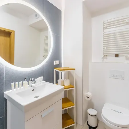 Διαμέρισμα Aquamarina Prima Deluxe With Sea View By Renters *