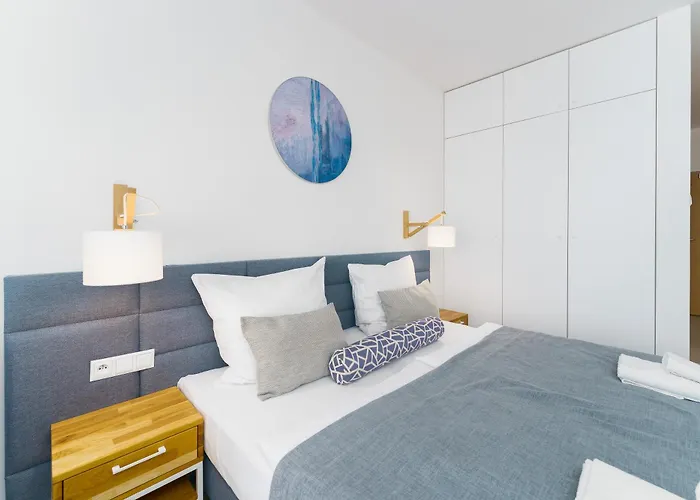 Aquamarina Prima Deluxe With Sea View By Renters Daire *