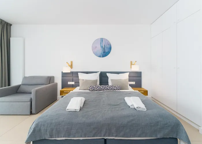 Aquamarina Prima Deluxe With Sea View By Renters